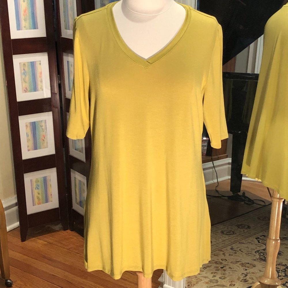 NWOT - H by Halston chartreuse v-neck modal top